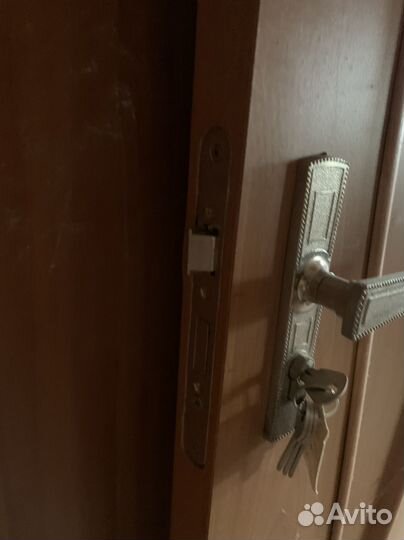 Дверь межкомнатная бу