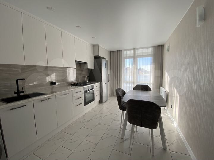 2-к. квартира, 57 м², 18/30 эт.