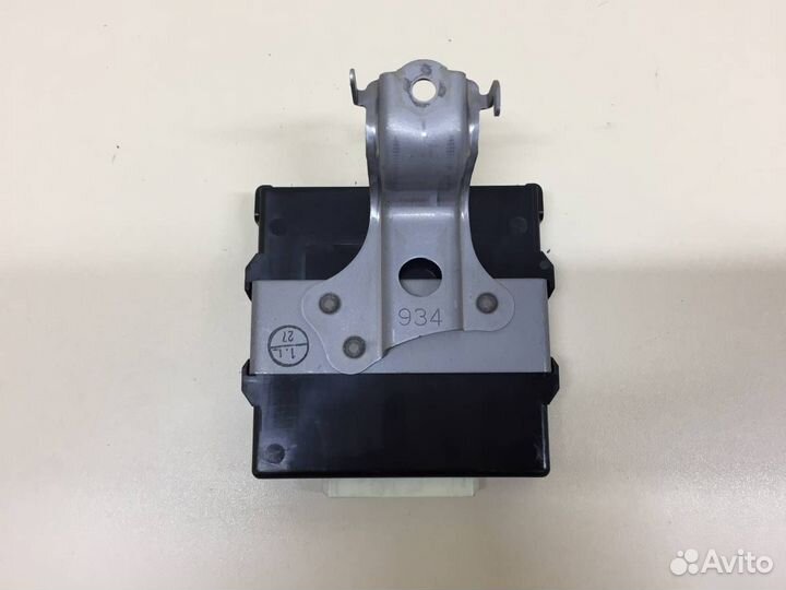 Блок управления подвеской Lexus RX 350 /450h XL10