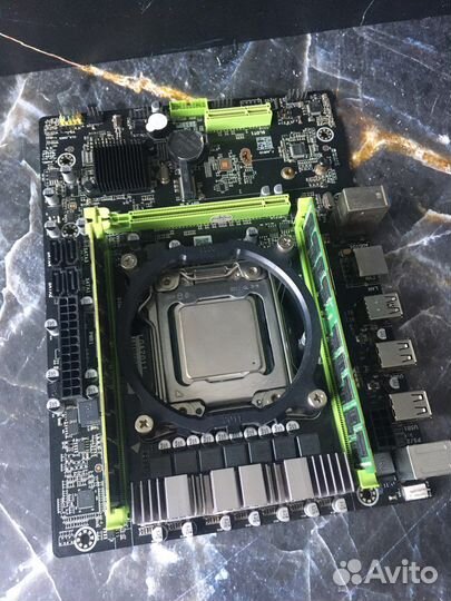 Материнская плата