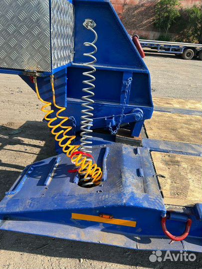 Полуприцеп трал (тяжеловоз) ЧМЗАП 5523, 1990