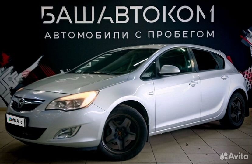 Opel Astra 1.6 AT, 2011, 292 760 км