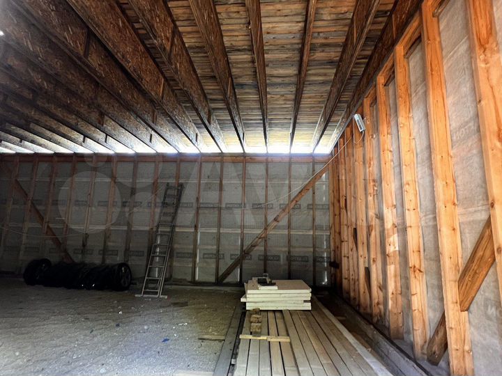 Гараж, > 30 м²