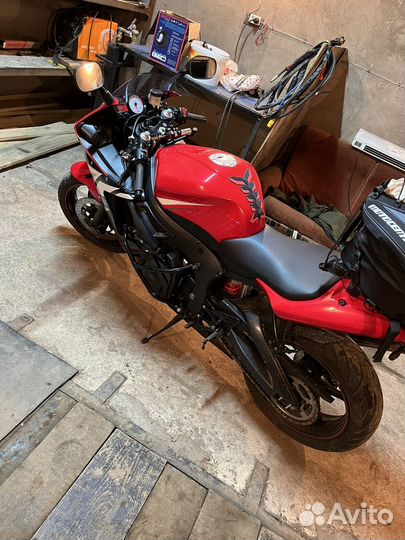 Yamaha R6 2004