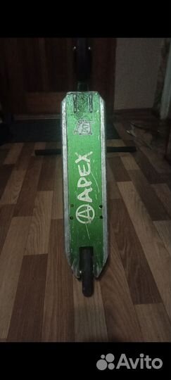 Трюковой самокат кастом парк