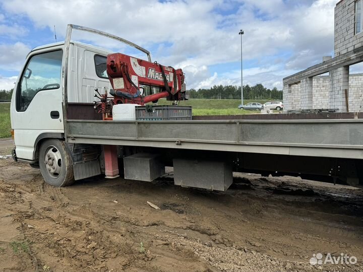 Бортовой грузовик Isuzu Elf, 2001