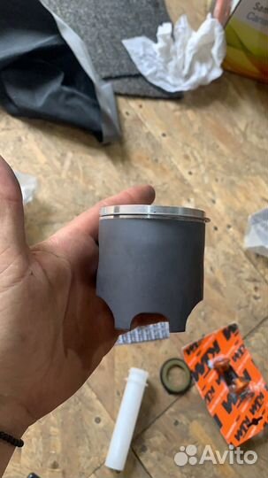 Поршень ktm sx 200 2005