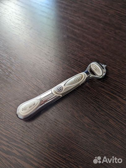 Многоразовый бритвенный станок Gillette