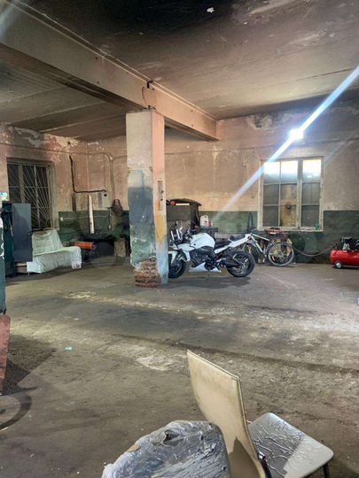 Здание, 200 м²