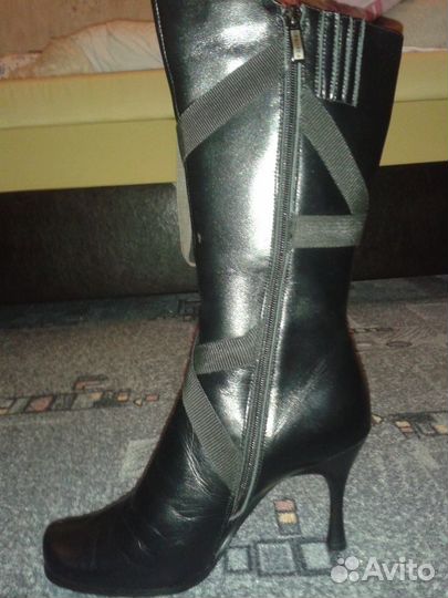 Кожаные сапоги