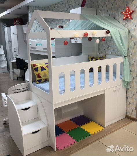 Кровать-чердак 160х80. Домик Теремок