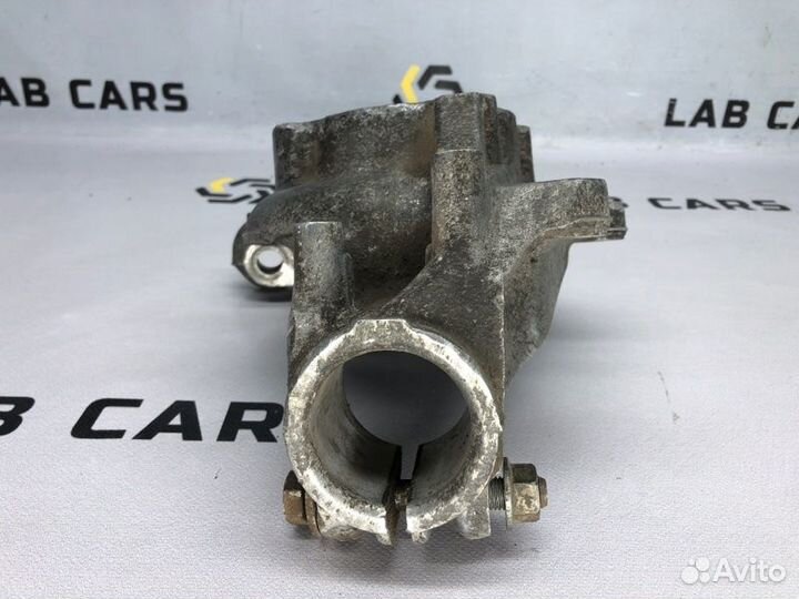 Кулак поворотный передний правый Bmw 3 E91 204D4