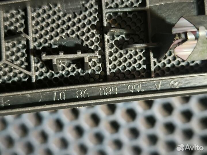 Накладка на торпедо Mercedes 166