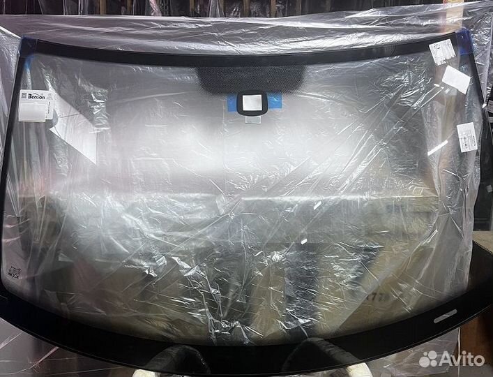 Лобовое стекло Nissan Primera 3 P12 2001-2008 bens