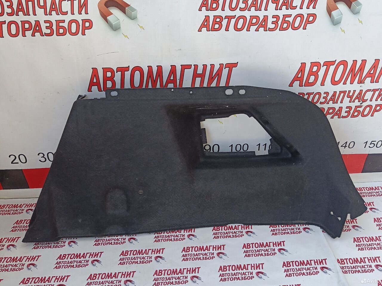 Обшивка багажника правая Рено Аркана