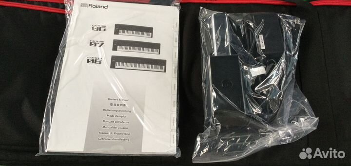 Roland fantom 06 + Roland dp-10 + BAG