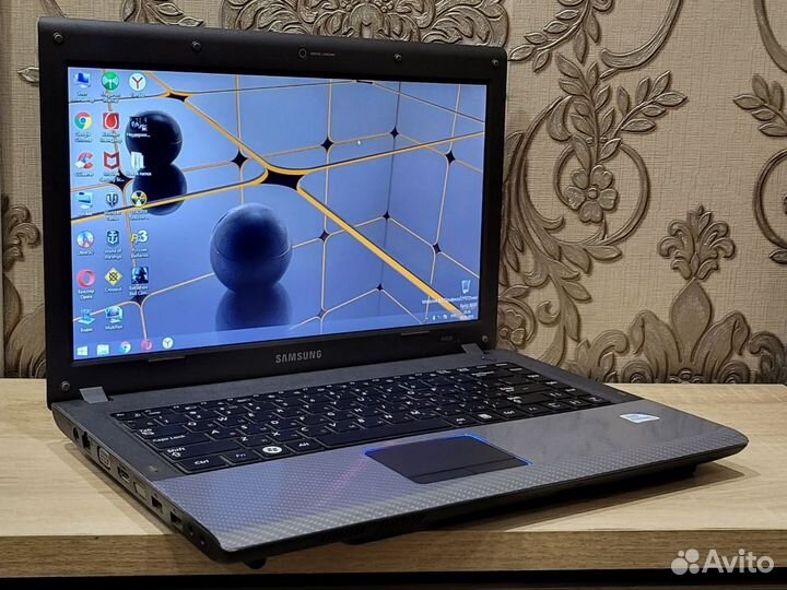 Samsung 14“ для работы