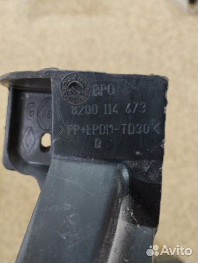 Кронштейн бампера передний левый Renault Megane 2