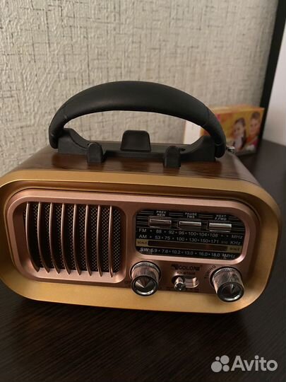 Радиоприемник в стиле ретро