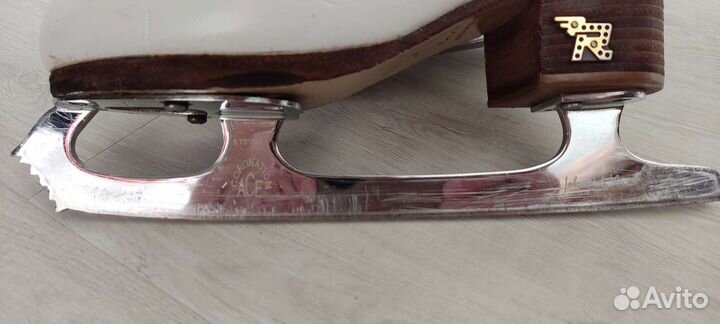 Фигурные коньки