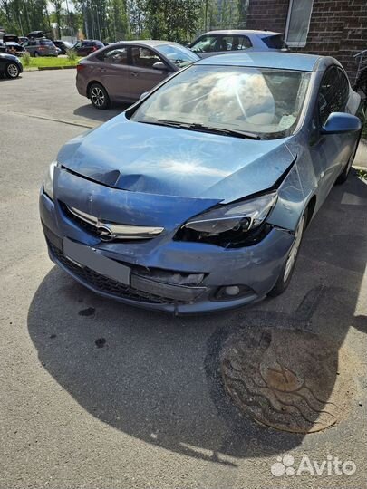 Opel Astra GTC 1.4 AT, 2013, битый, 186 000 км