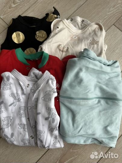 Комбинезоны и боди для малыша