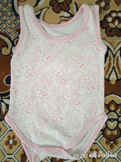 Ползунки, боди, распашонки