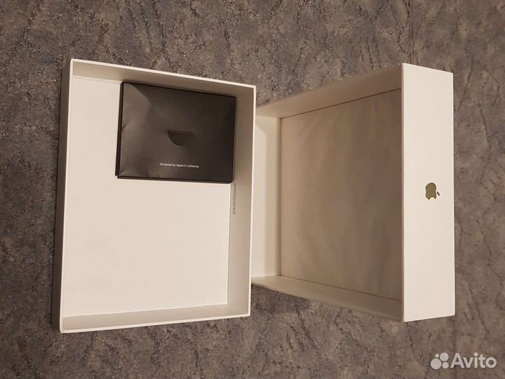 Коробка от iPad