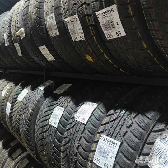 Kumho Road Venture APT KL51 205/70 R15 96T