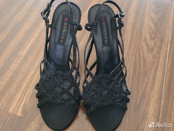 Босоножки 38 размер