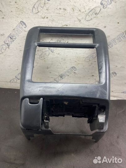 Рамка магнитолы Opel Sintra