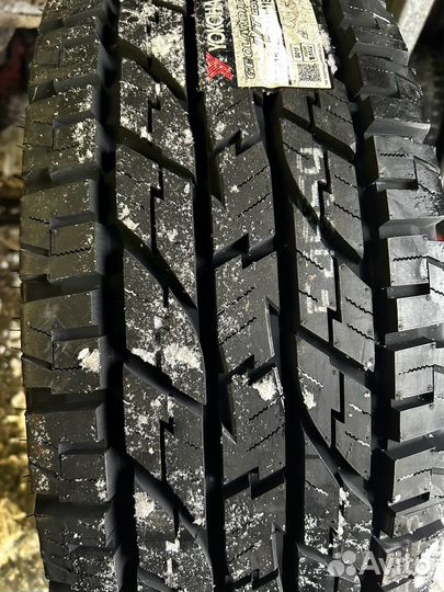 Yokohama Geolandar A/T G015 285/45 R22