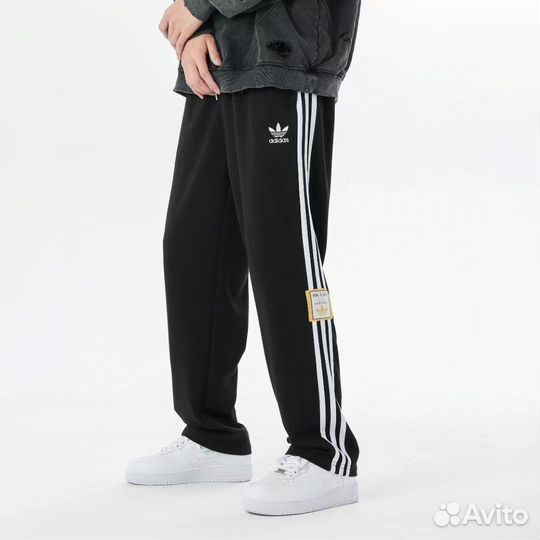 Спортивные штаны Adidas