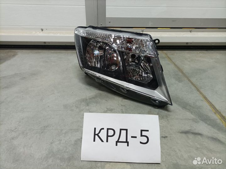 Правая фара Ниссан Террано