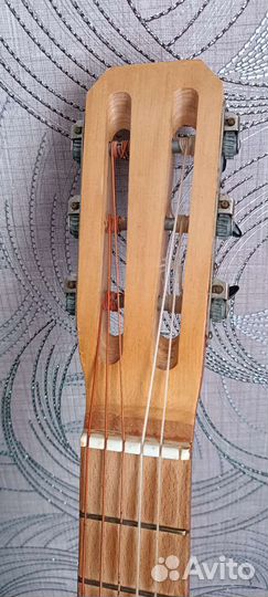 Классическая гитара шестиструнная