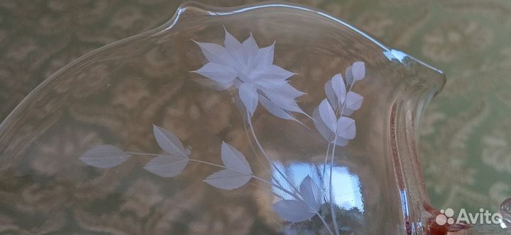 Ваза из хрустального, розового стекла. Германия