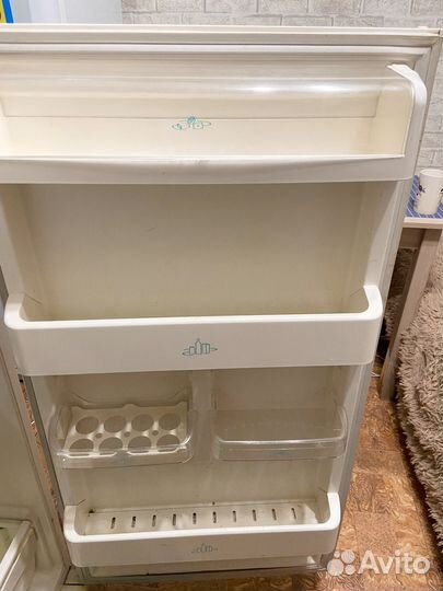 Холодильник бу stinol