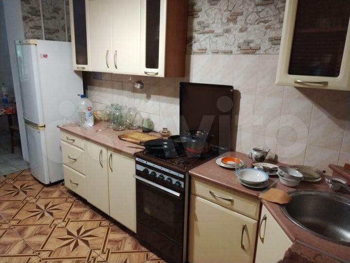 2-к. квартира, 70 м², 1/10 эт.