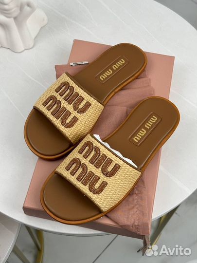 Шлепанцы MIU MIU Raffia