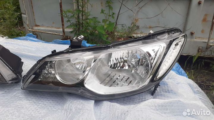 Фара правая фара левая Honda civic 8 4d 2006
