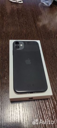 Телефон iPhone 11