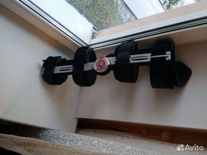 Коленный сустав Ортез Medi Rom Cool