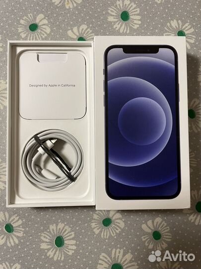 iPhone 12, 64 ГБ