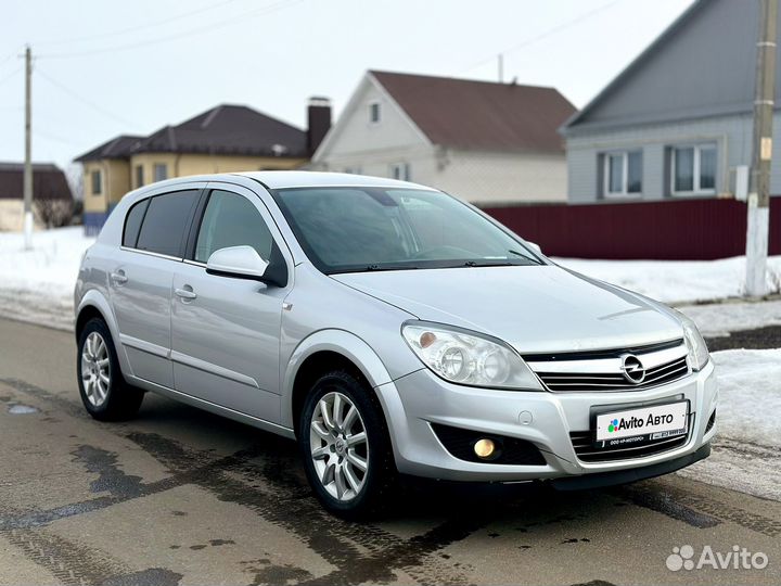 Opel Astra 1.8 AT, 2014, 156 500 км