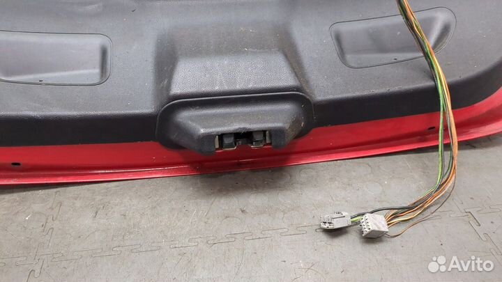 Крышка багажника Ford Mondeo 3