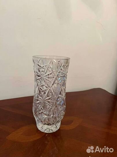 Хрустальная ваза