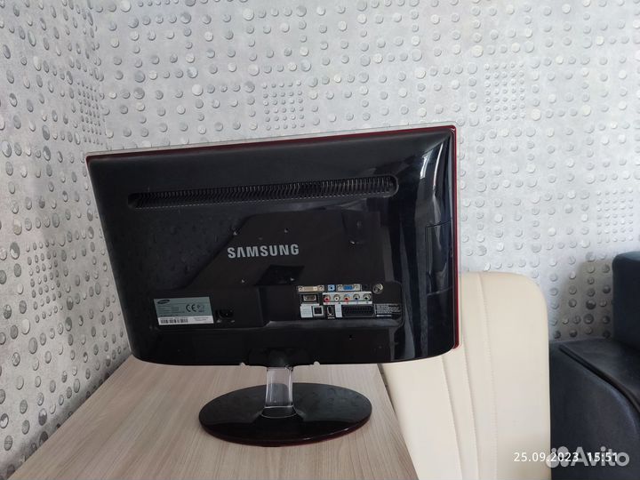 Монитор Samsung syncmaster