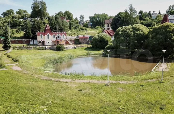 Коттедж 211 м² на участке 62,8 сот.