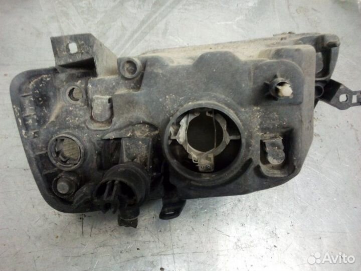 Фара правая Renault Logan 2005-2014