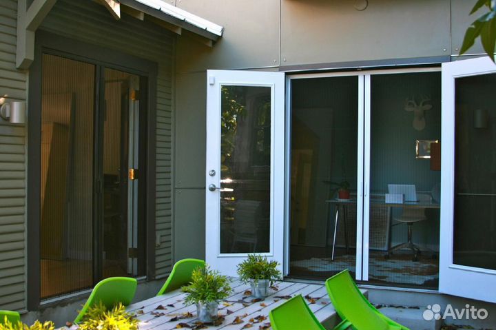 Пластиковые двери